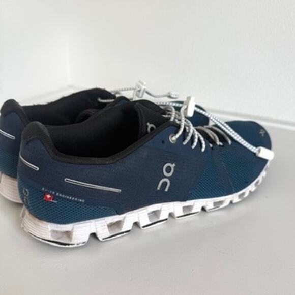 ON Cloud Running Shoes Navy White Men's Size 10 Lightweight Athletic Sneakers - Picture 7 of 9